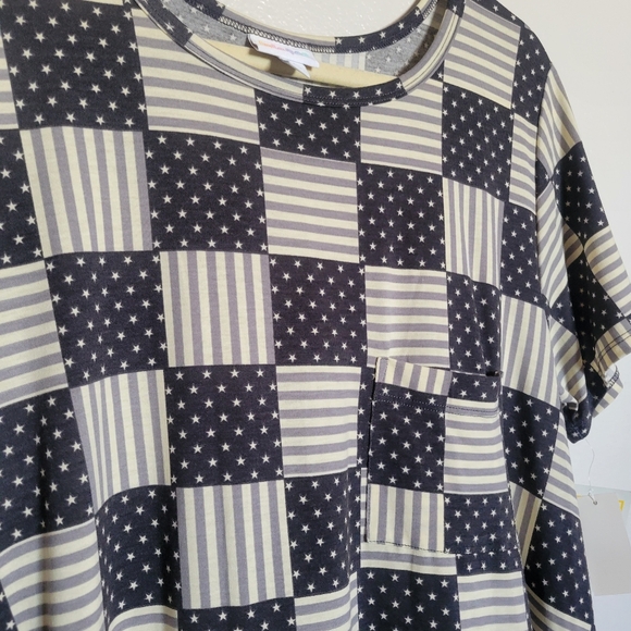Stars and Stripes LulaRoe XL Carly - Picture 3 of 5